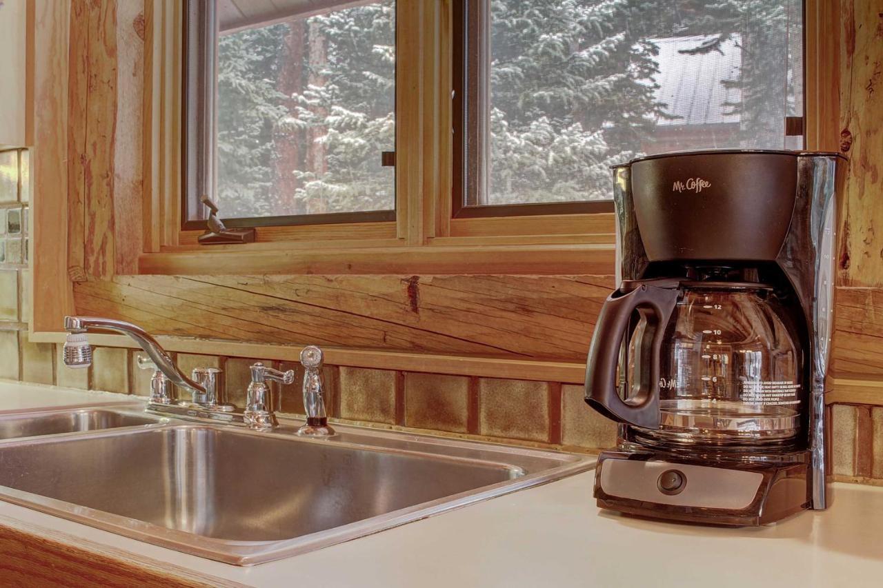 Cozy Breckenridge Cabin With Deck, 8 Mi To Gondola Экстерьер фото